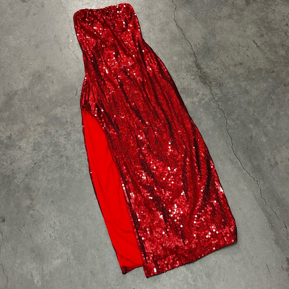Gorgeous Red Sequined Dress